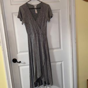 Black and white mid length dress